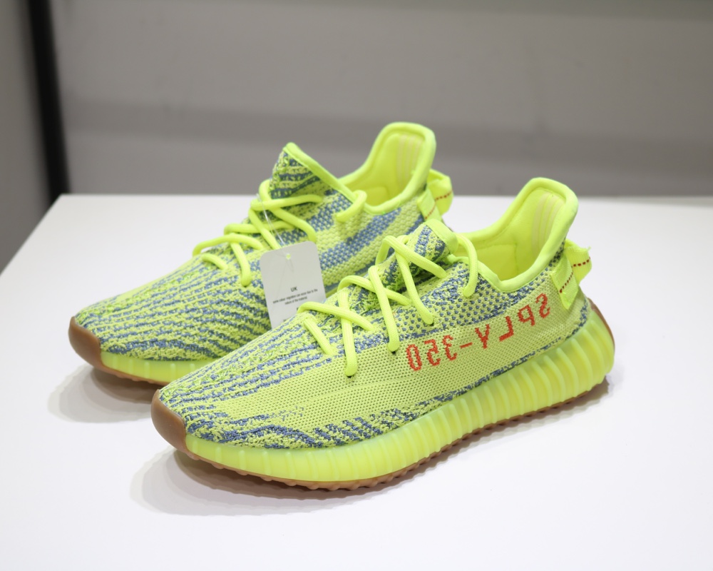 Adidas Sneaker Yeezy Boost 350 V2 in Green