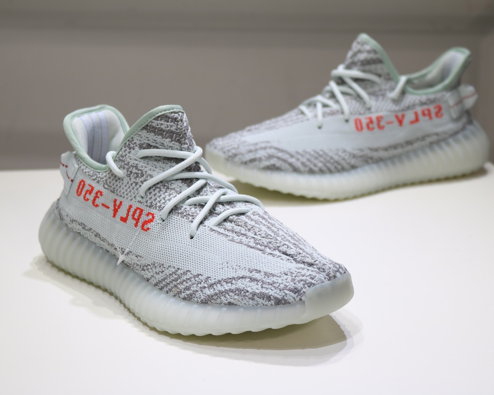 Adidas Sneaker Yeezy Boost 350 V2 in Blue