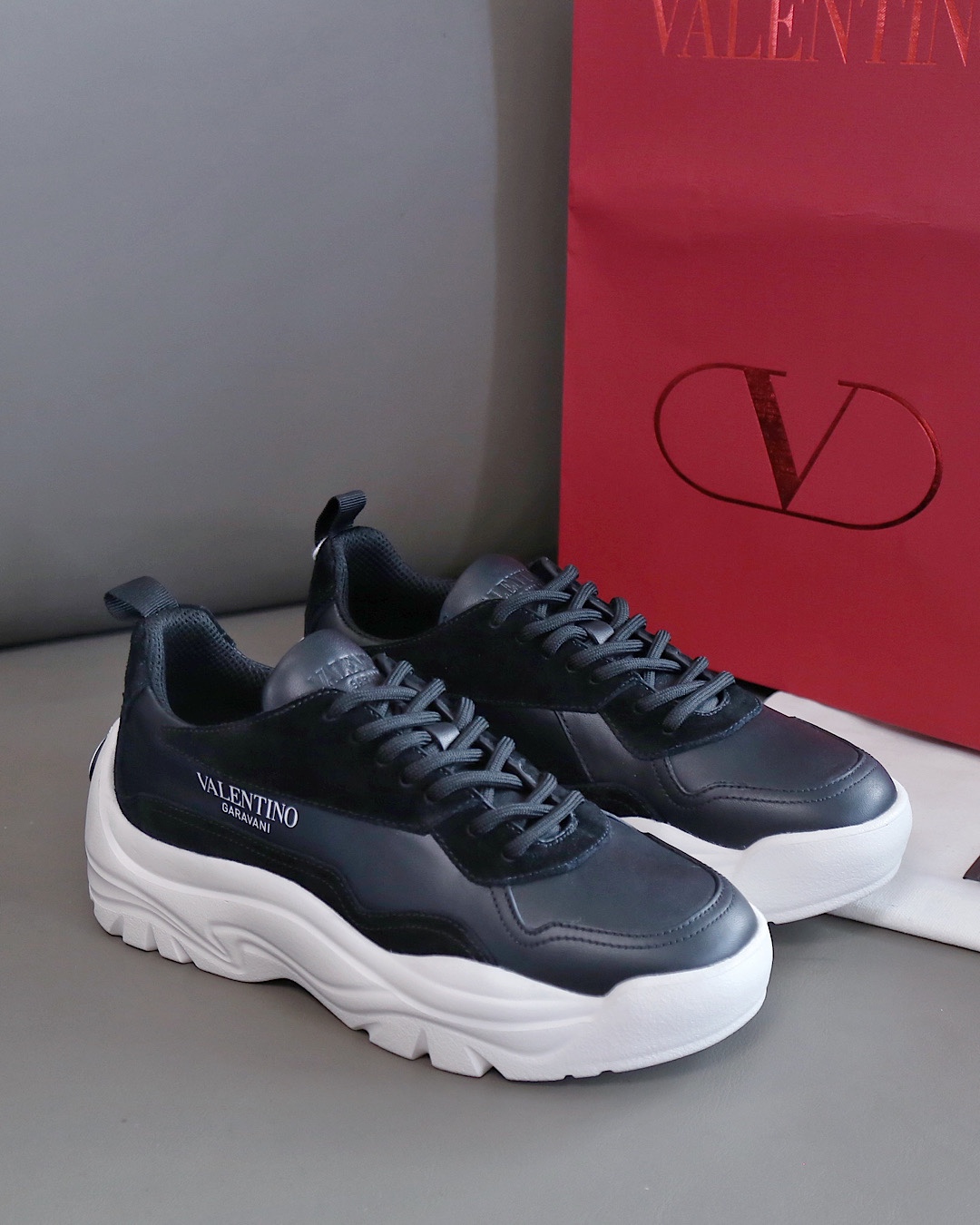 Valentino Sneaker Gumboy Calfskin in Black