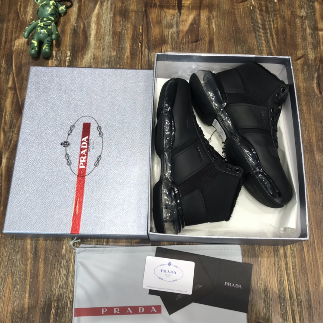 
Prada Classic Sneaker