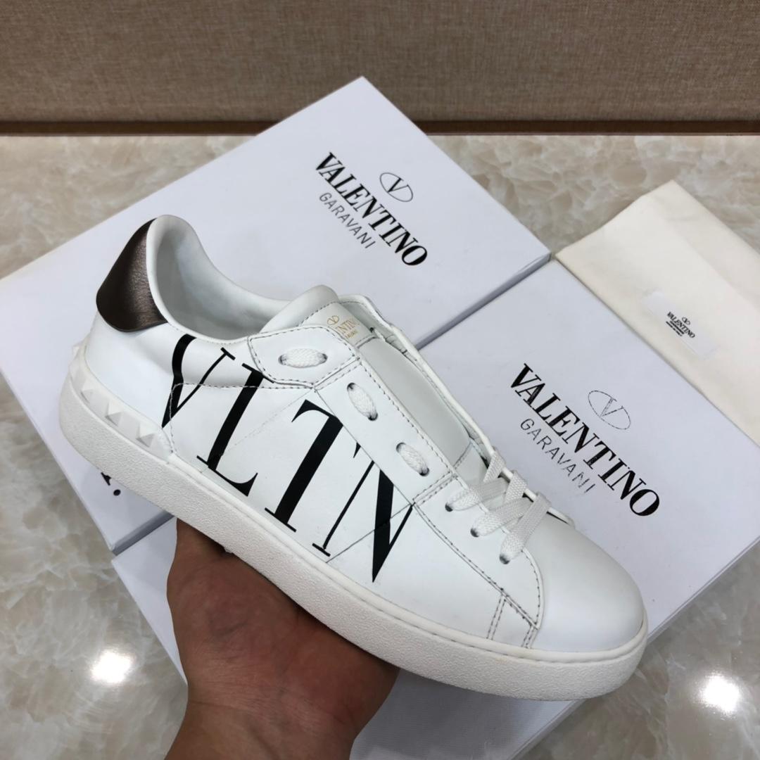 Valentino Perfect Quality Sneakers White and black VLTN logo print with white sole MS071455