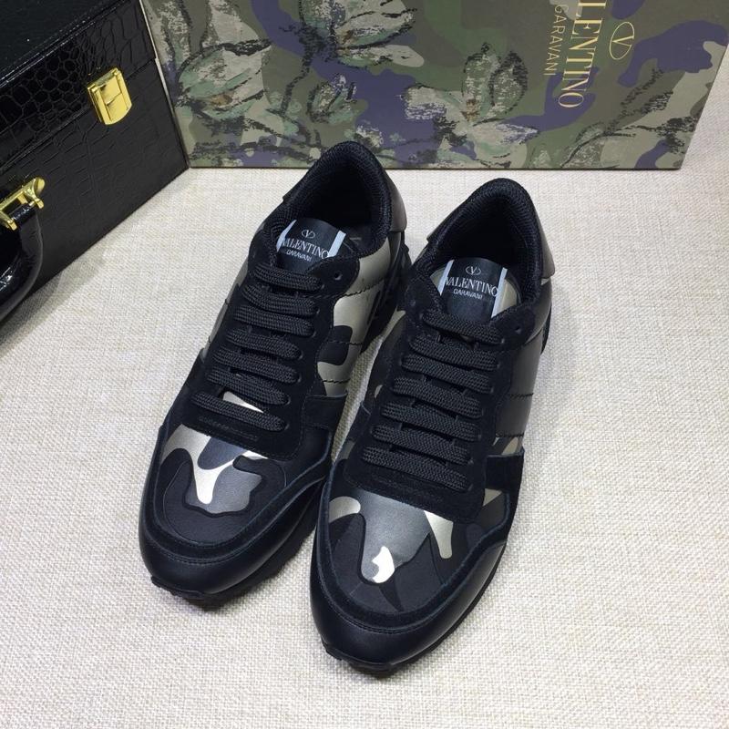 Valentino Perfect Quality Sneakers Black and white camouflage details with black sole MS071435