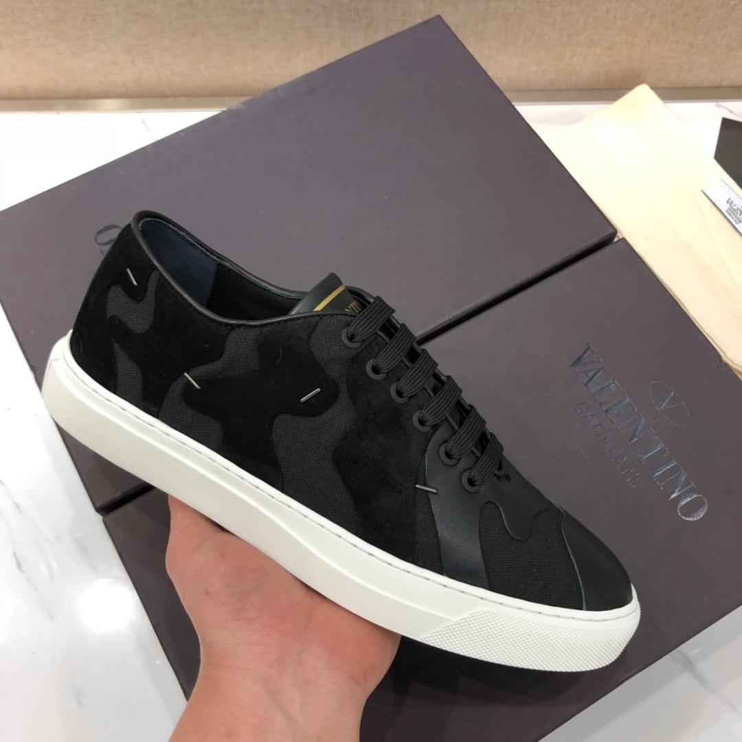 Valentino Perfect Quality Sneakers Black and black suede details with white sole MS071468