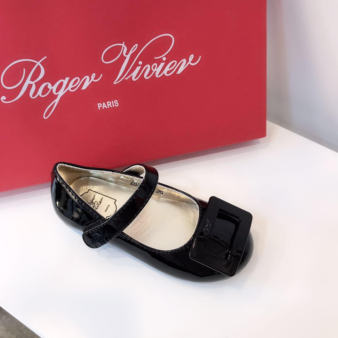 Roger Vivier Perfect Quality ballerinas in Patent Leather BS01167