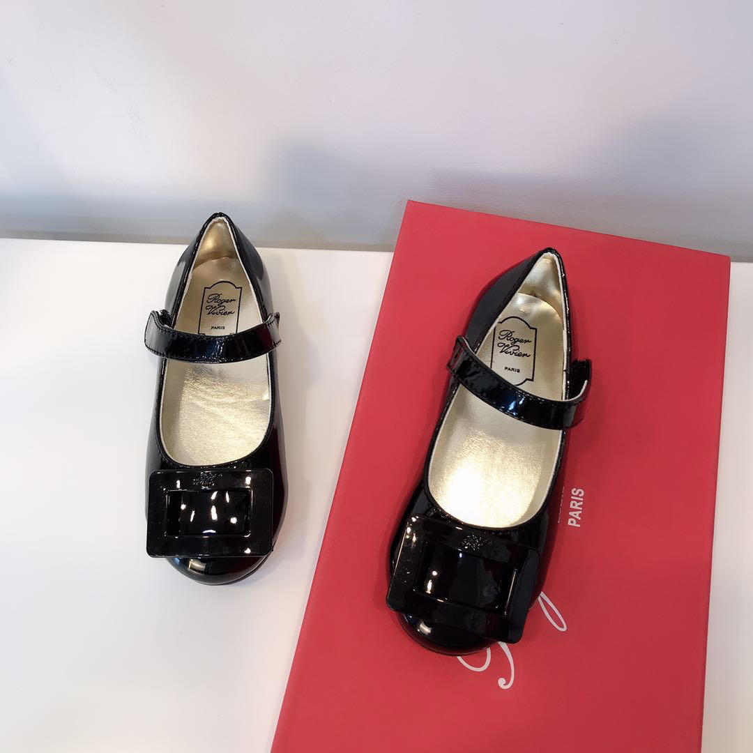 Roger Vivier Perfect Quality ballerinas in Patent Leather BS01167