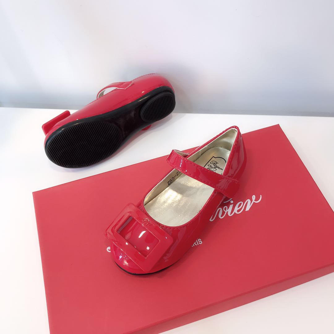 Roger Vivier Perfect Quality ballerinas in Patent Leather BS01165