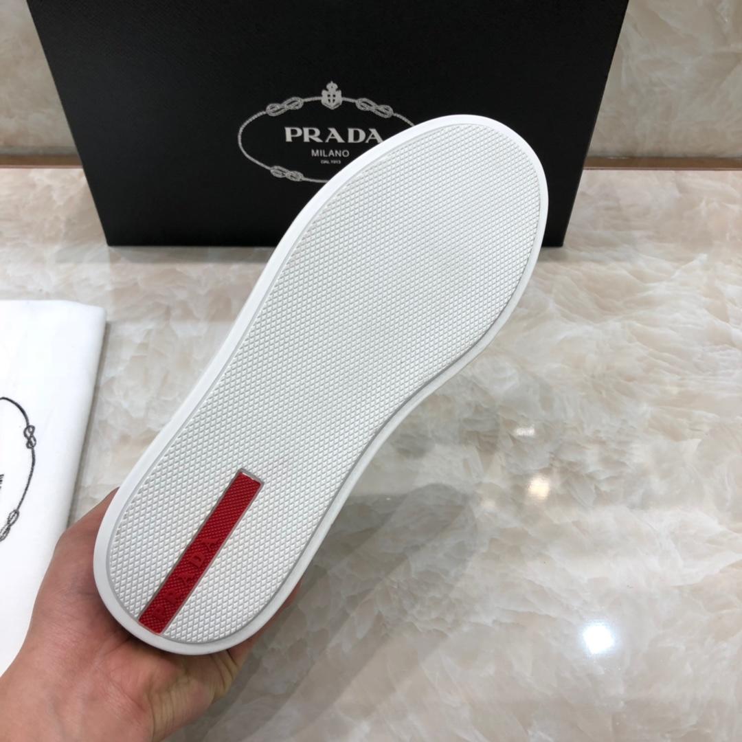 Prada Perfect Quality Sneakers White and stitching details with white sole MS071243