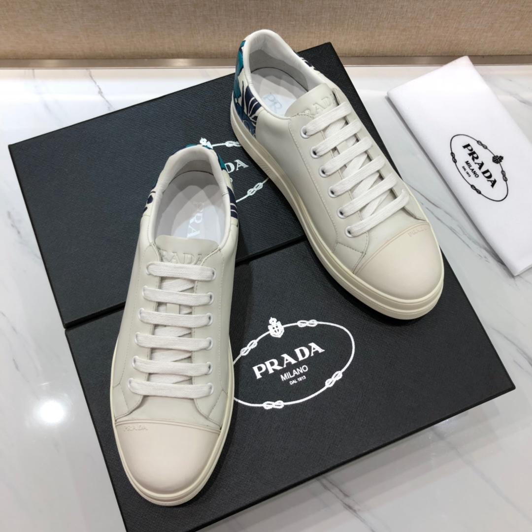 Prada Perfect Quality Sneakers White and printed heel with white sole MS071238