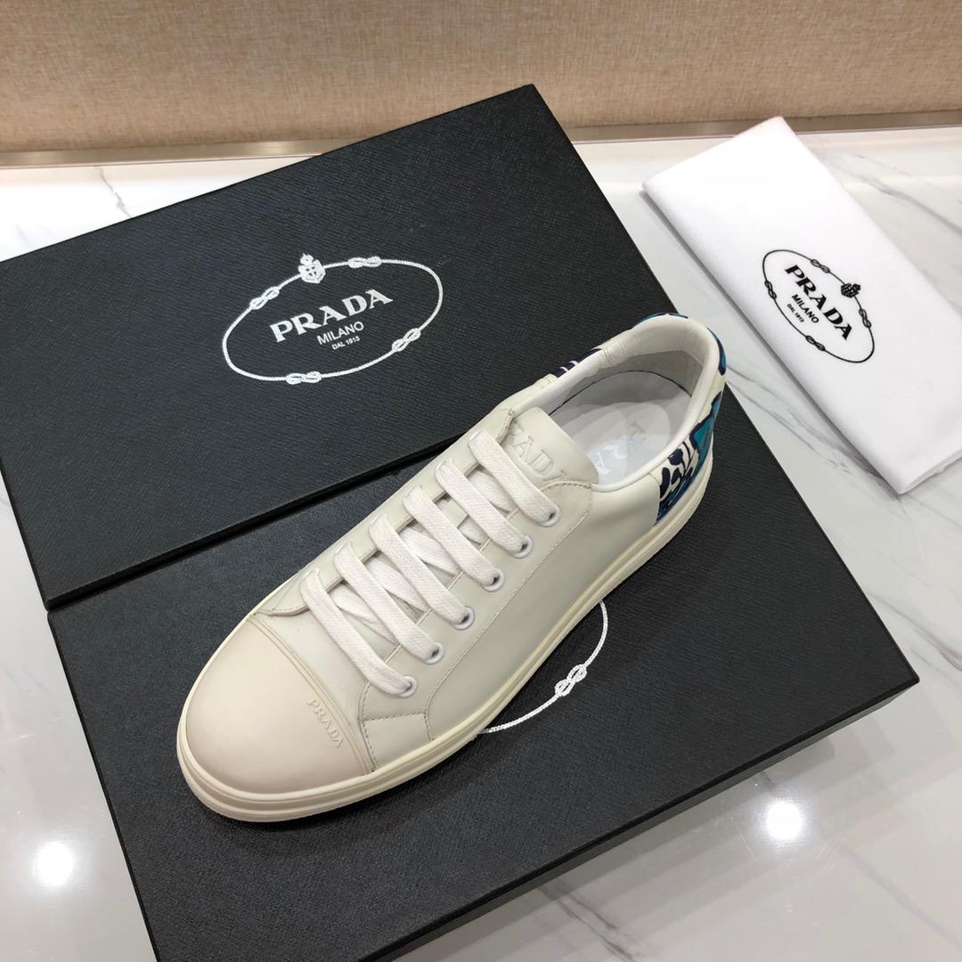 Prada Perfect Quality Sneakers White and printed heel with white sole MS071238