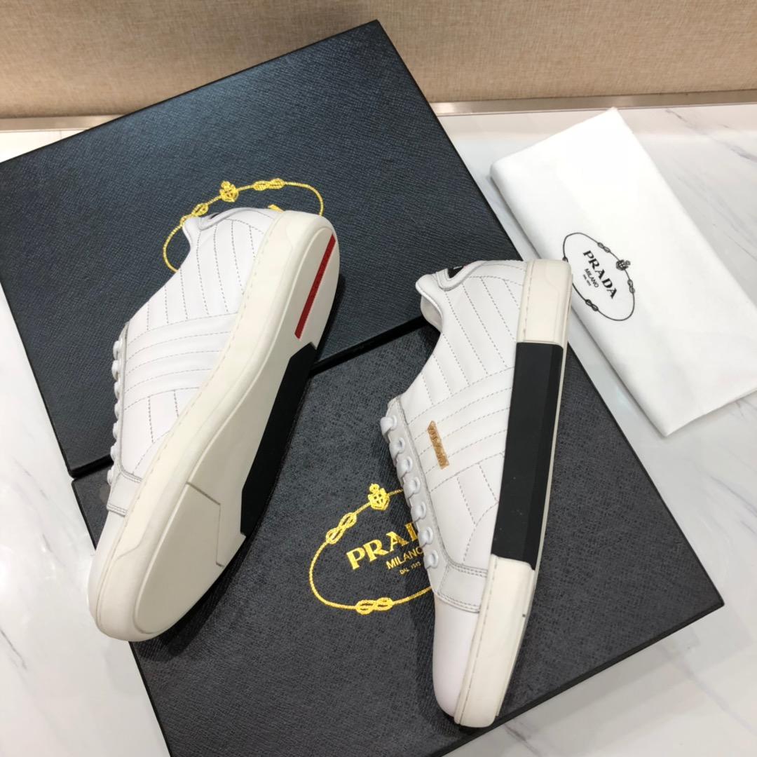 Prada Perfect Quality Sneakers White and gold Prada patch with white sole MS071284