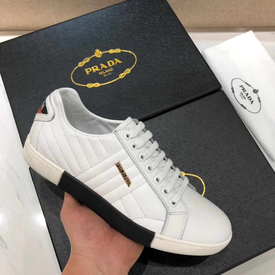 Prada Perfect Quality Sneakers White and gold Prada patch with white sole MS071284