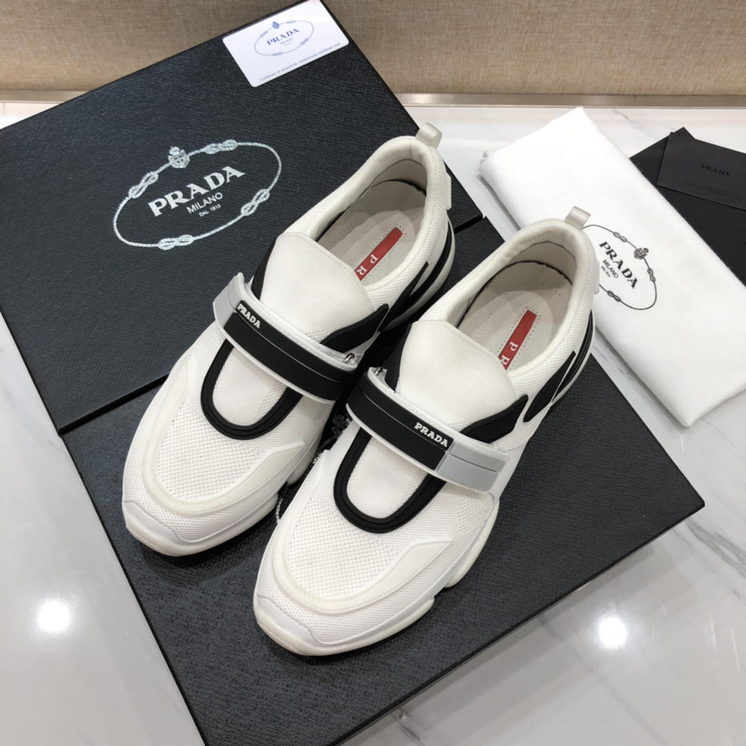 Prada Perfect Quality Sneakers White and black details with white sole MS071316
