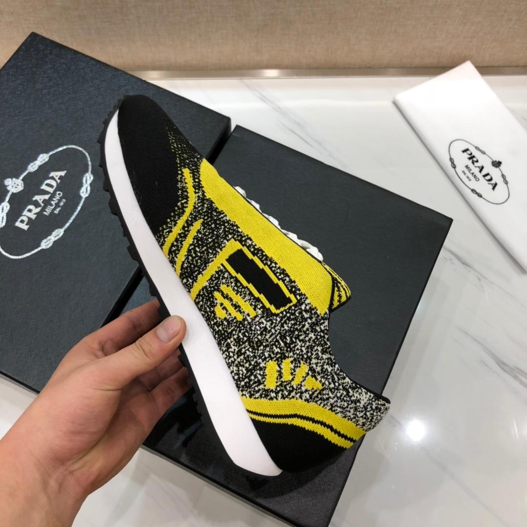 Prada Perfect Quality Sneakers Black and yellow Prada print with white sole MS071247