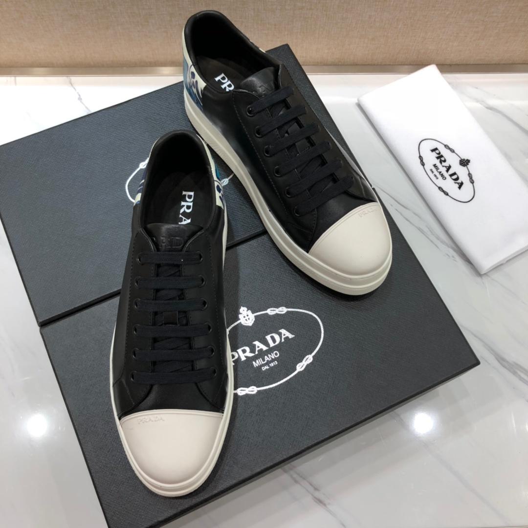 Prada Perfect Quality Sneakers Black and printed heel with white sole MS071239