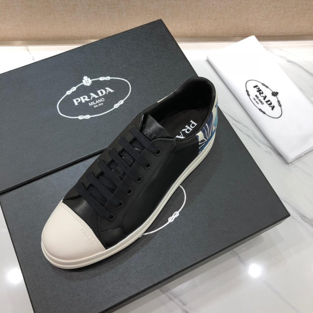 Prada Perfect Quality Sneakers Black and printed heel with white sole MS071239