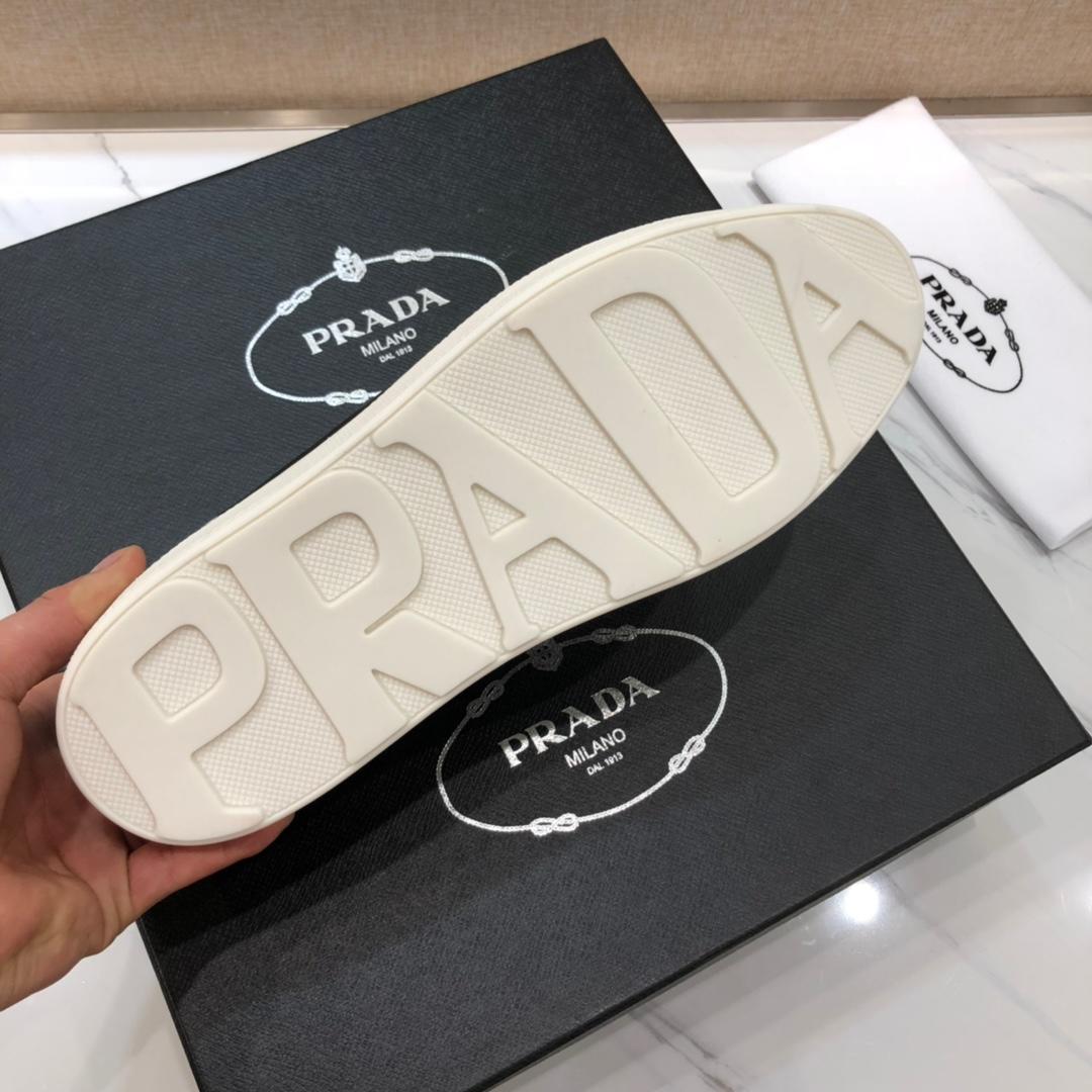 Prada Perfect Quality Sneakers Black and printed heel with white sole MS071239