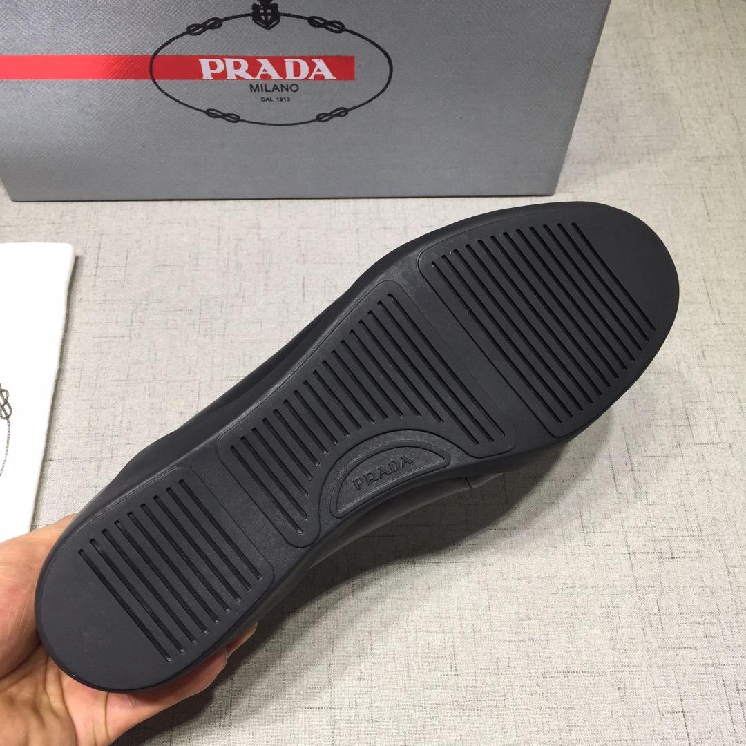 Prada Perfect Quality Sneakers Black and grey details with black sole MS071249