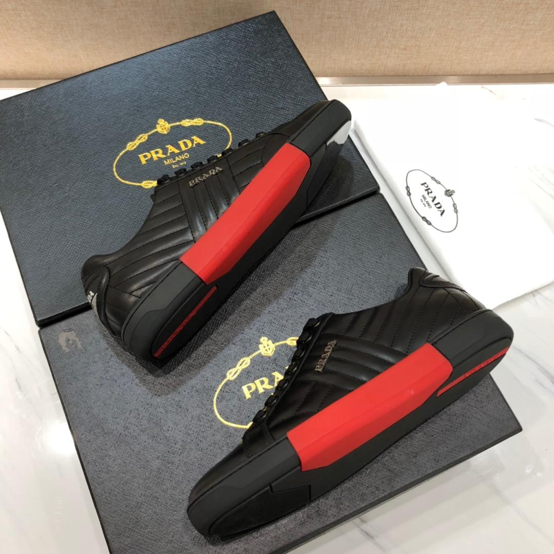 Prada Perfect Quality Sneakers Black and embroidered pattern with colorblock sole MS071285