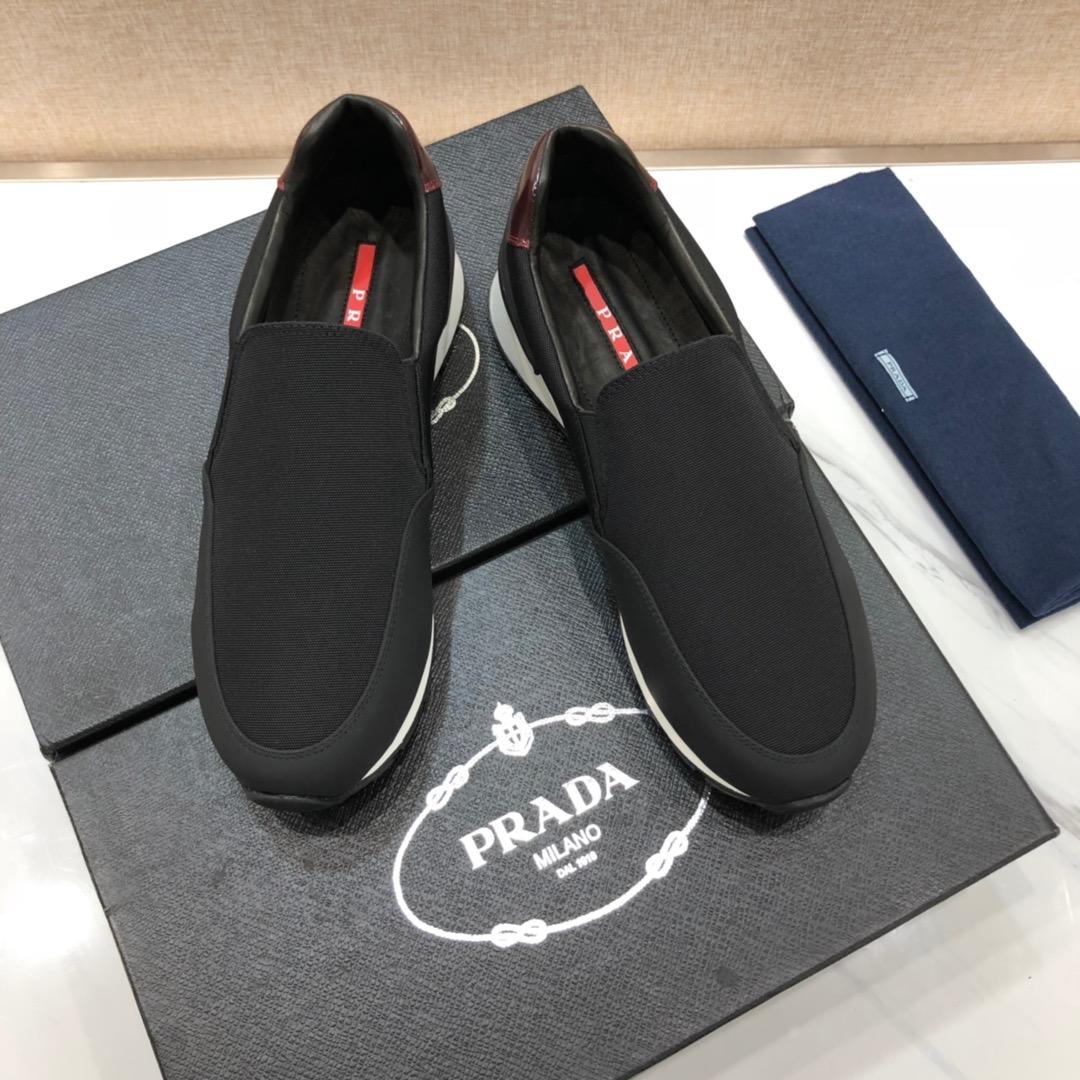 Prada Perfect Quality Sneakers Black and burgundy heel with white sole MS071299