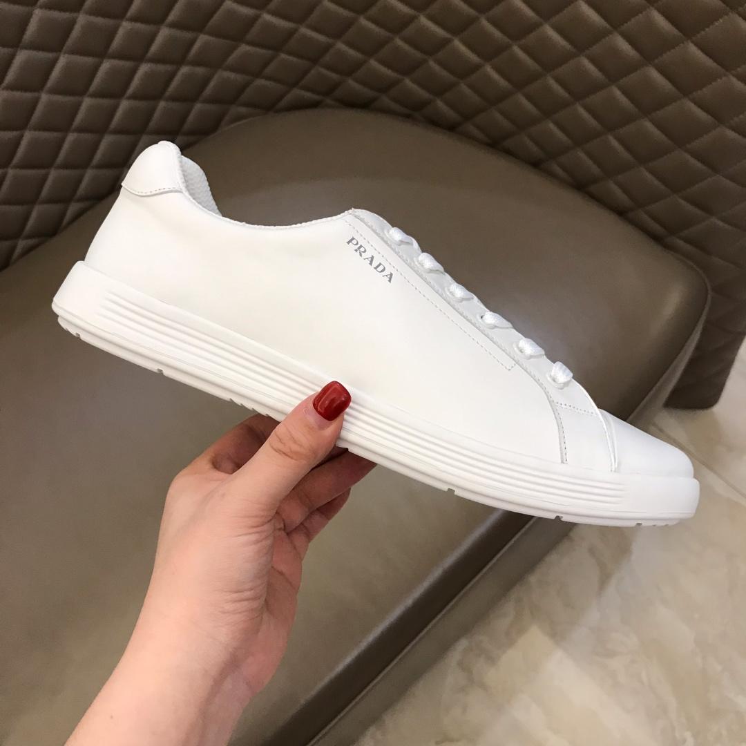 Prada Fashion Sneakers White and white soles MS02937