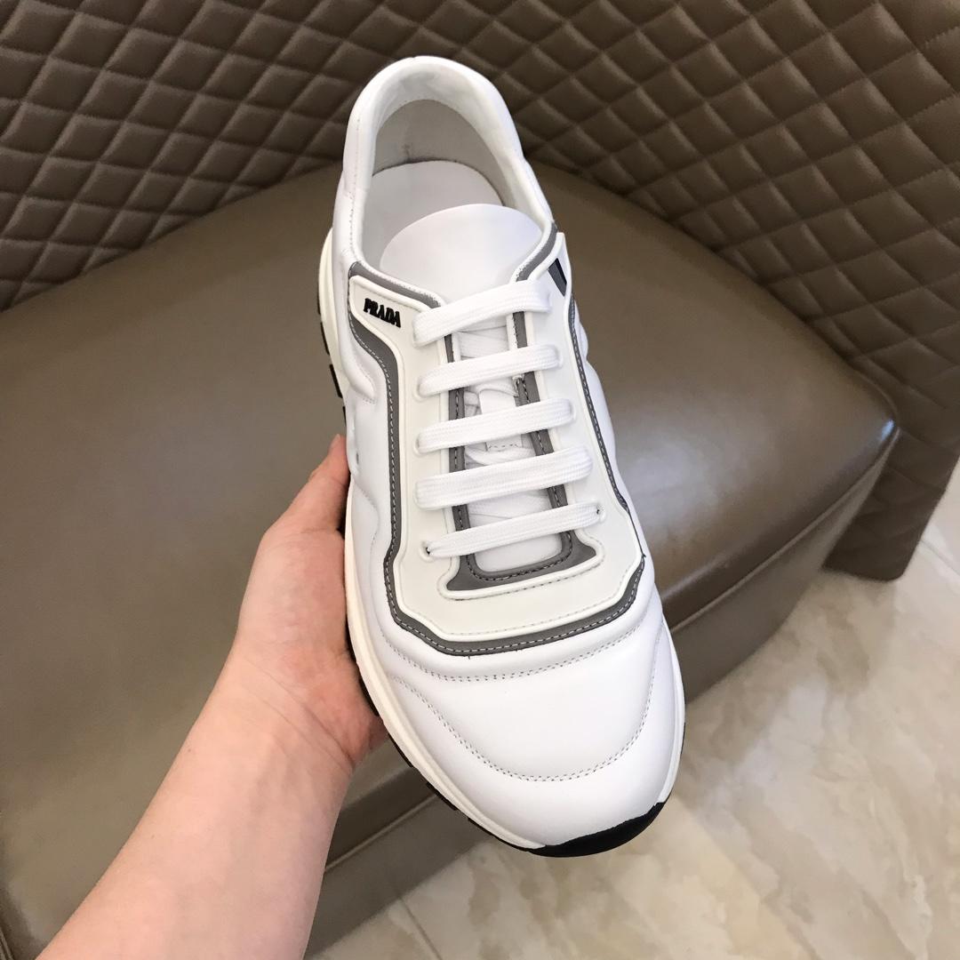 Prada Fashion Sneakers White and black line details with white sole MS02922