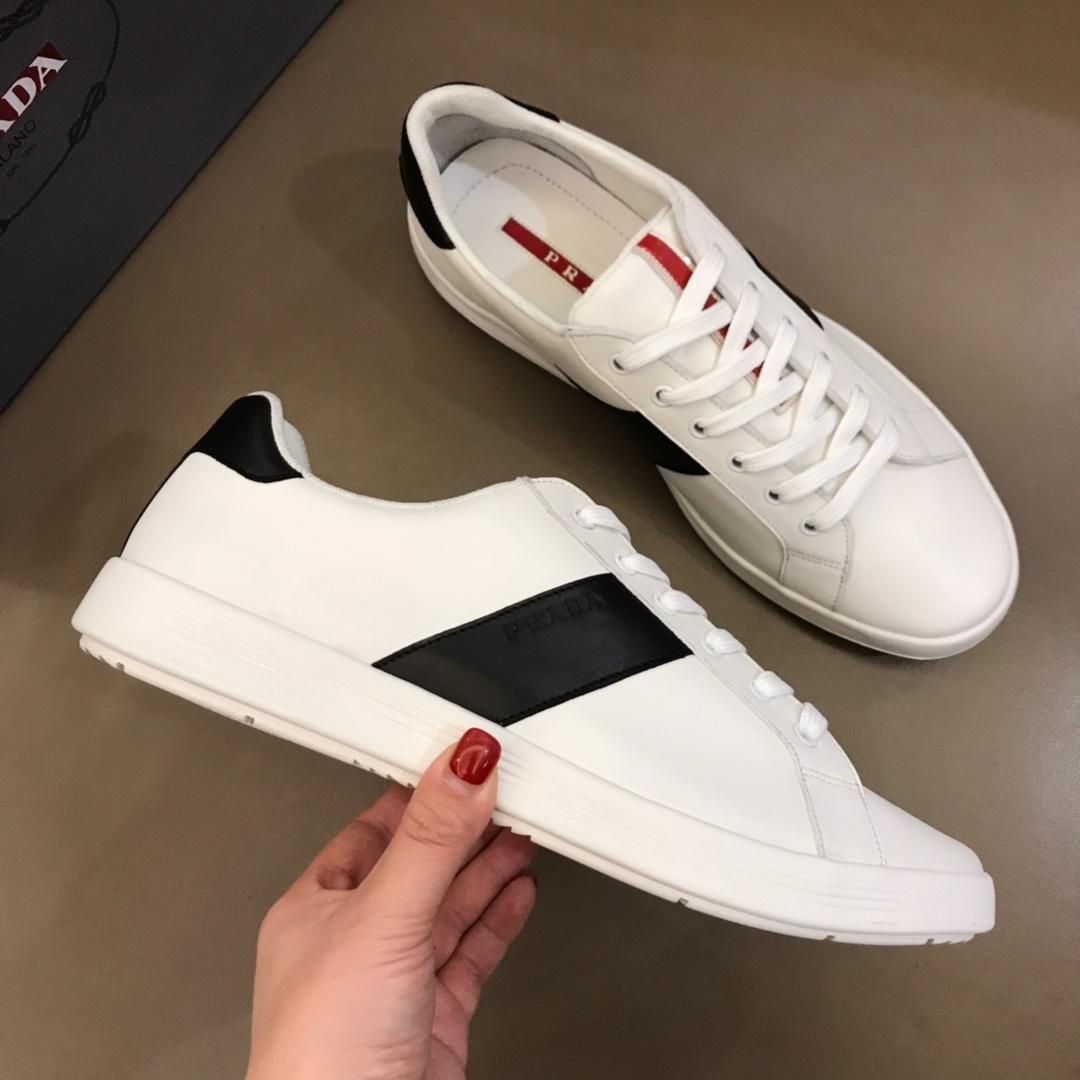 Prada Fashion Sneakers White and black leather details with white sole MS02960