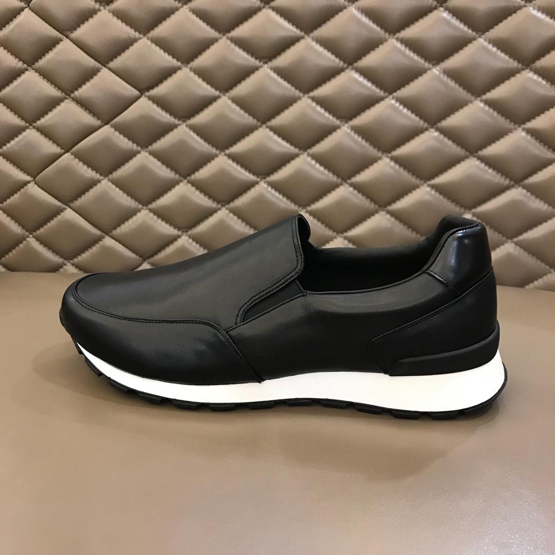 Prada Fashion Sneakers Black and white sole MS02967