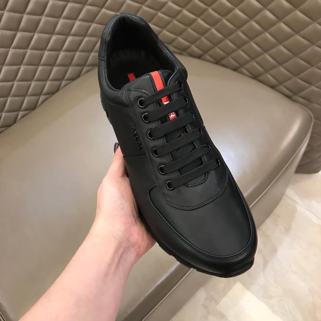 Prada Fashion Sneakers Black and black soles MS02966