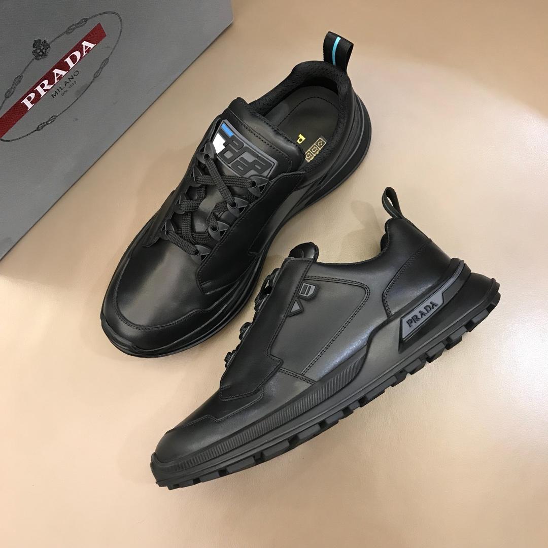 Prada Fashion Sneakers Black and black soles MS02940