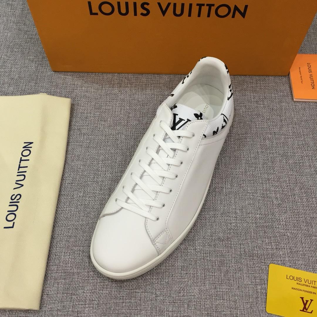 lv Perfect Quality Sneakers White and Monogram trim details and white sole MS071090