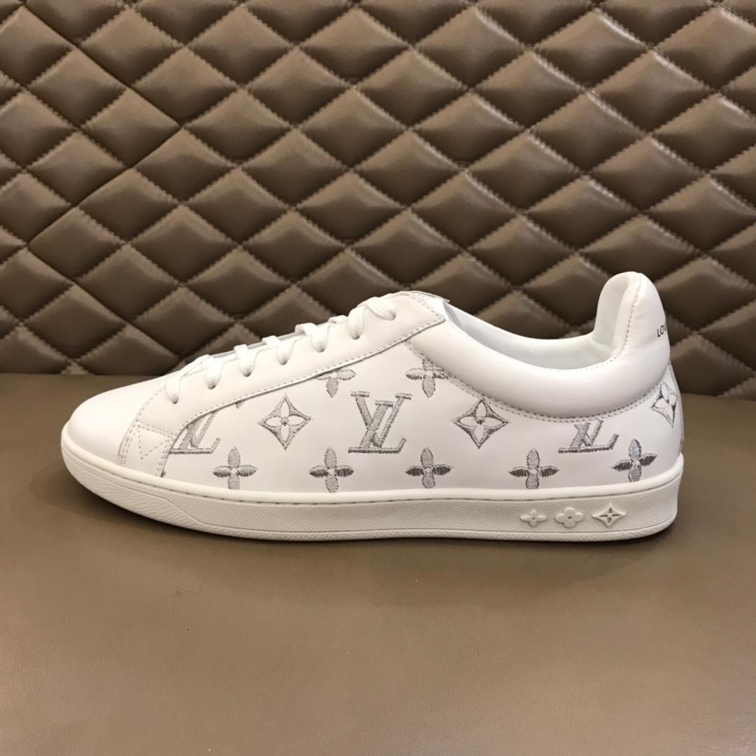 lv Perfect Quality Sneakers White and Monogram embroidery with white sole MS02843