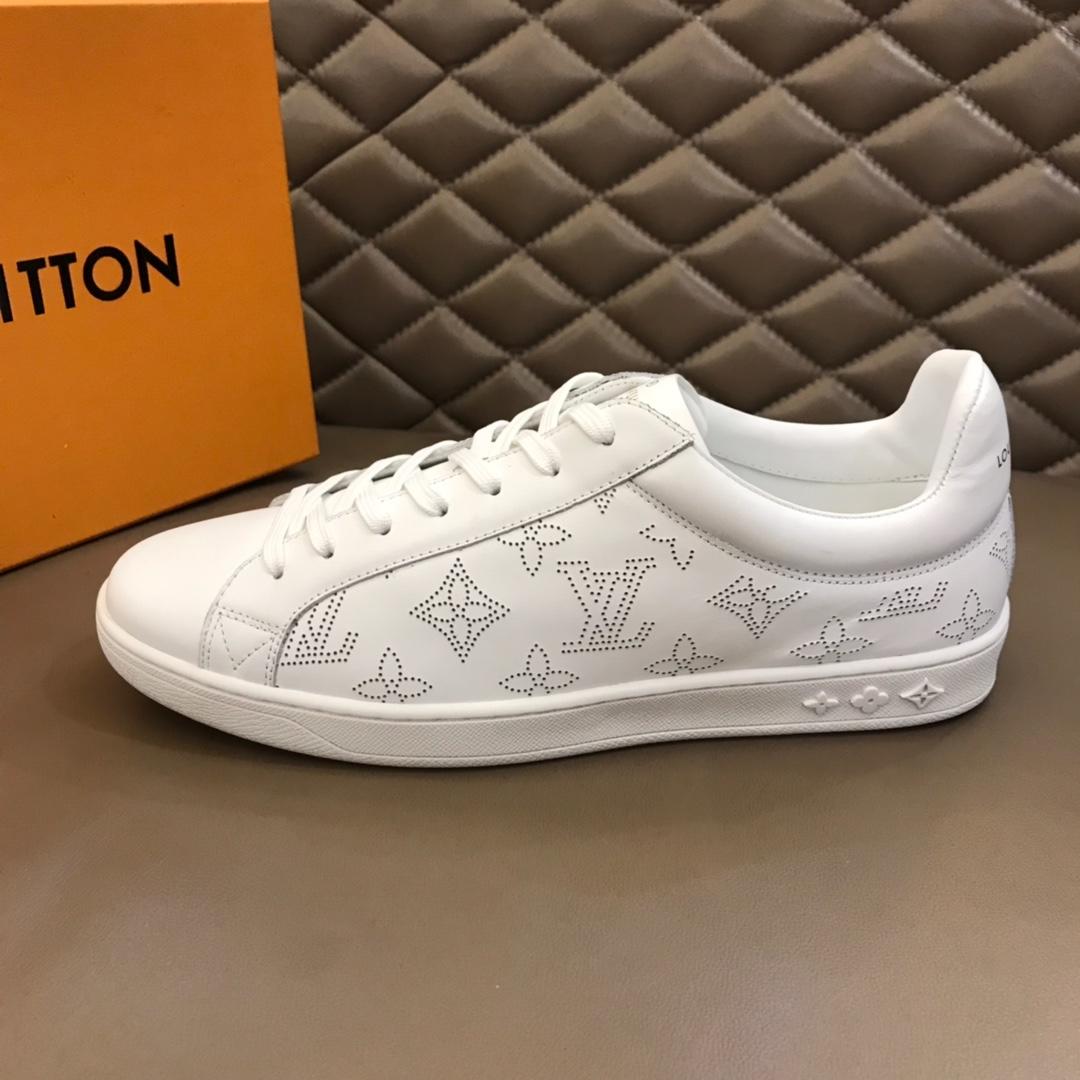 lv Perfect Quality Sneakers White and Monogram embroidery with white sole MS02833