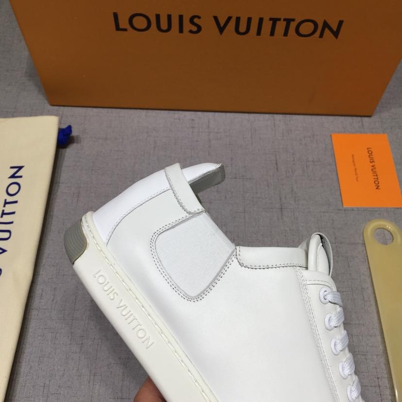 lv Perfect Quality Sneakers White and LV printed tongue and white sole MS071023