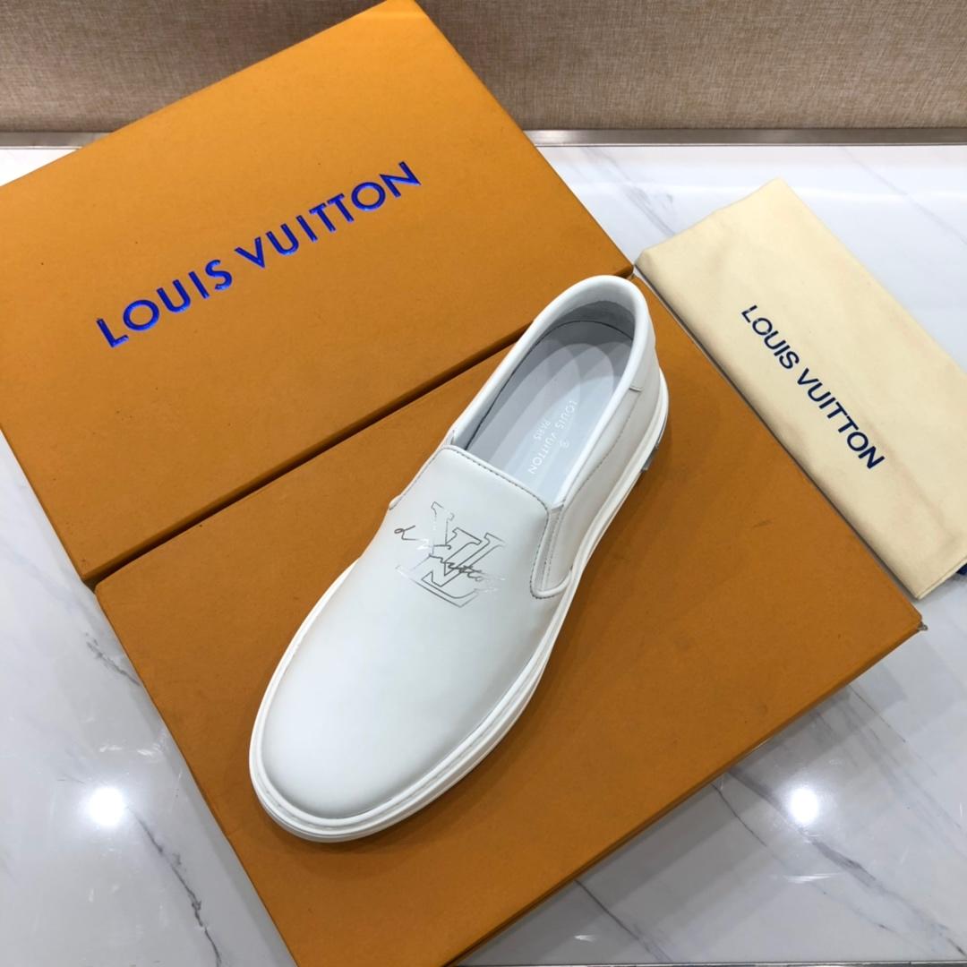 lv Perfect Quality Sneakers White and LV print with white sole MS071110