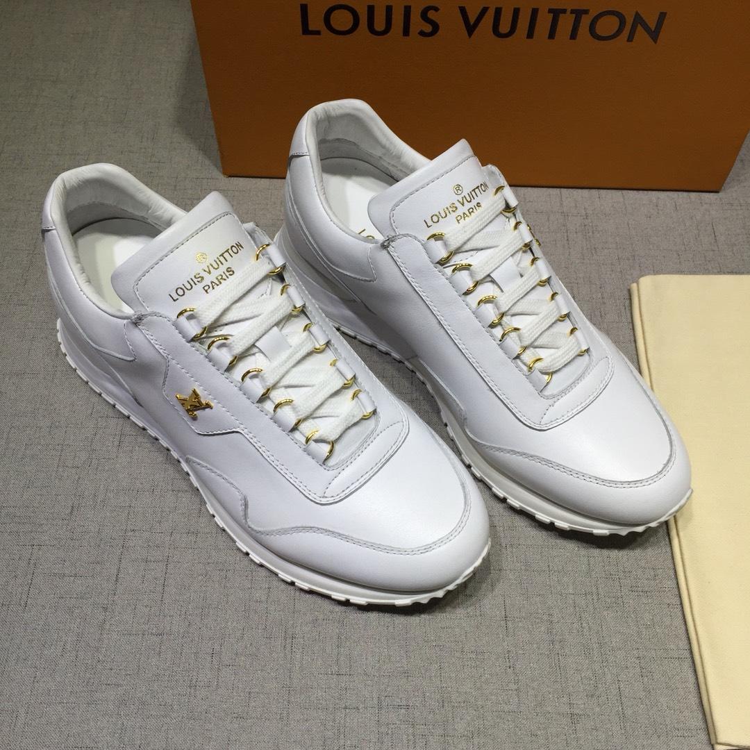 lv Perfect Quality Sneakers White and gold LV logo with white sole MS071039