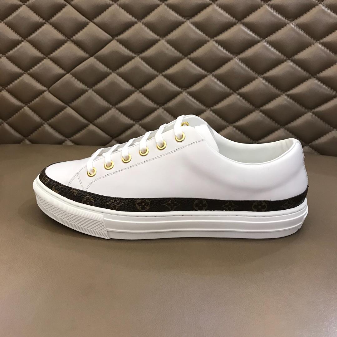 lv Perfect Quality Sneakers White and brown Monogram detail with white sole MS02830