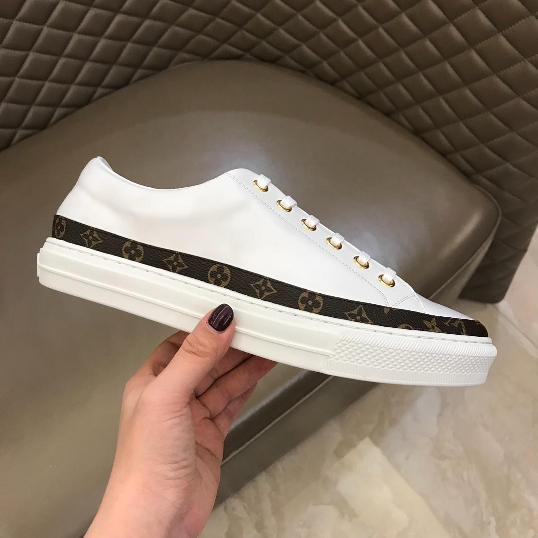 lv Perfect Quality Sneakers White and brown Monogram detail with white sole MS02830