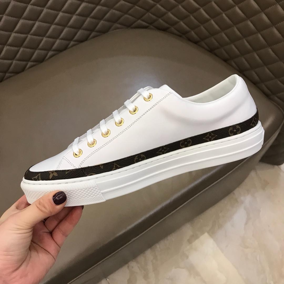 lv Perfect Quality Sneakers White and brown Monogram detail with white sole MS02830