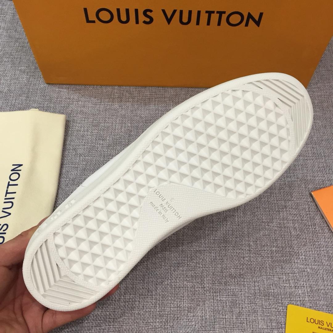 lv Perfect Quality Sneakers White and blue trim details and white sole MS071091