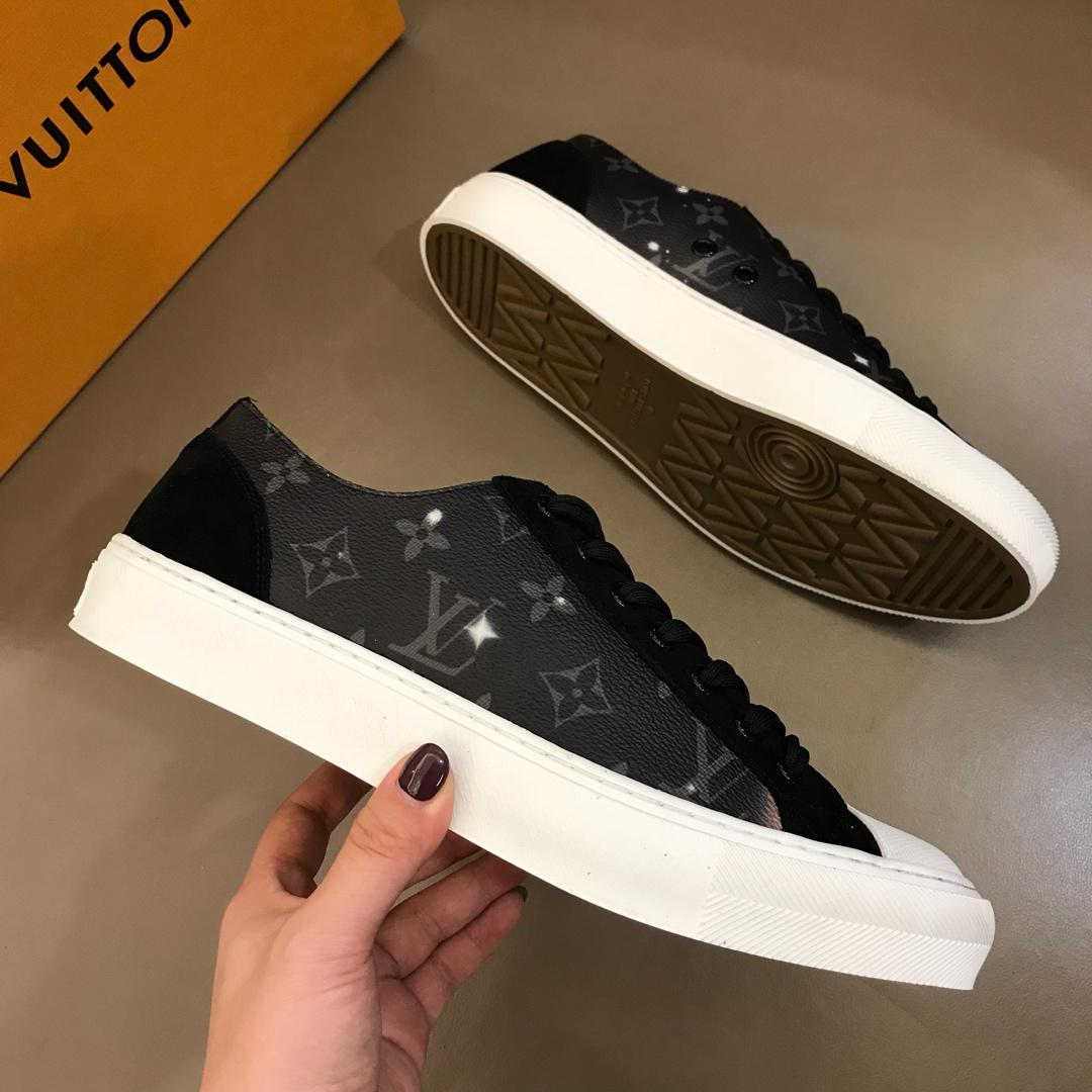 lv Perfect Quality Sneakers Starry sky Monogram and black suede with white sole MS02827