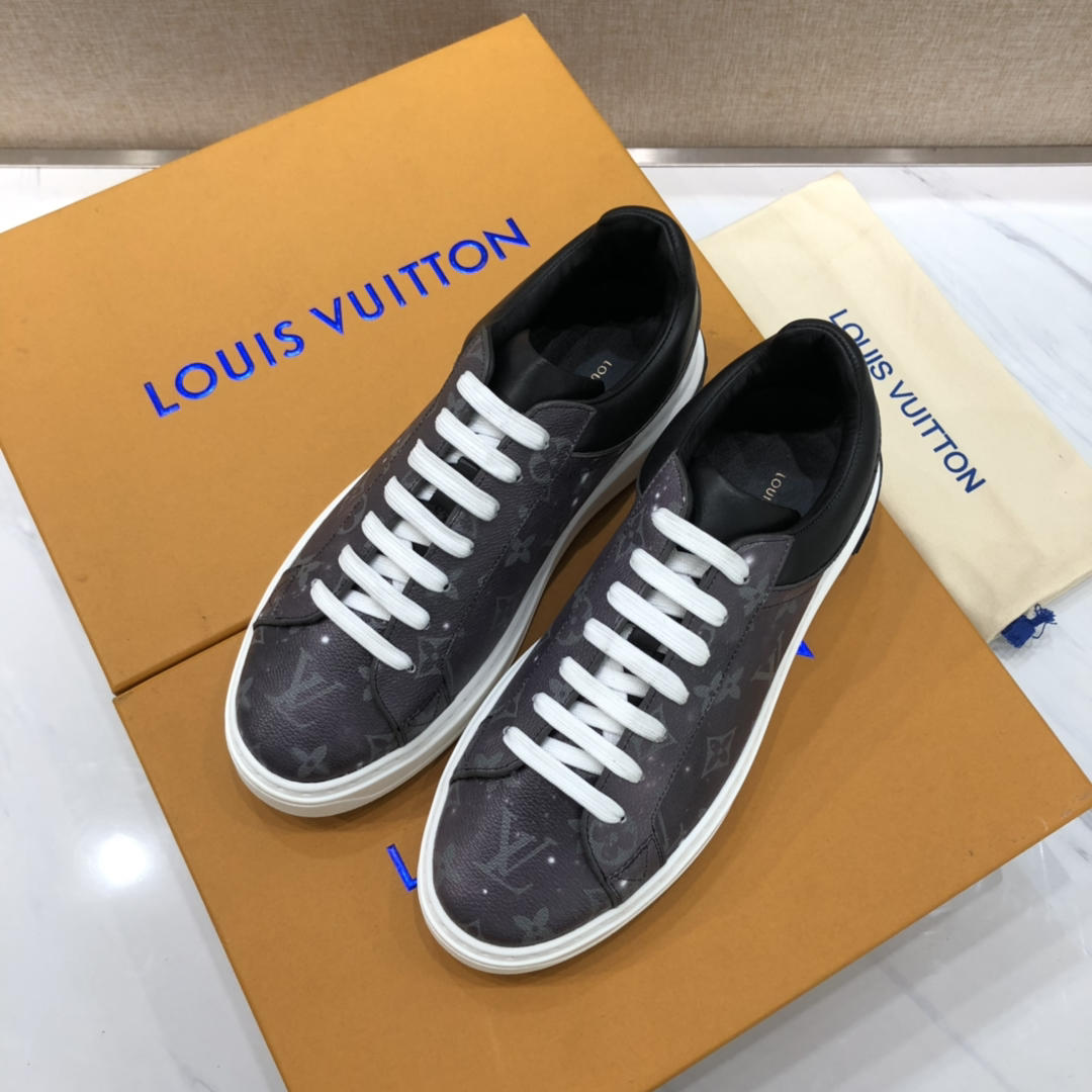 lv Perfect Quality Sneakers Starry sky and Monogram print and white sole MS071147