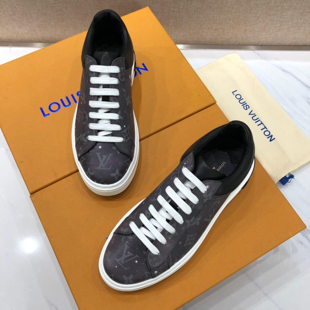 lv Perfect Quality Sneakers Starry sky and Monogram print and white sole MS071147