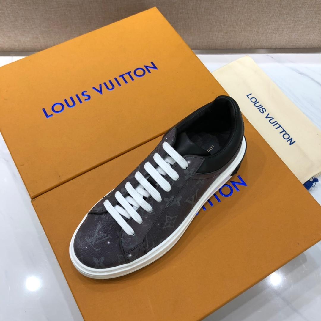 lv Perfect Quality Sneakers Starry sky and Monogram print and white sole MS071147