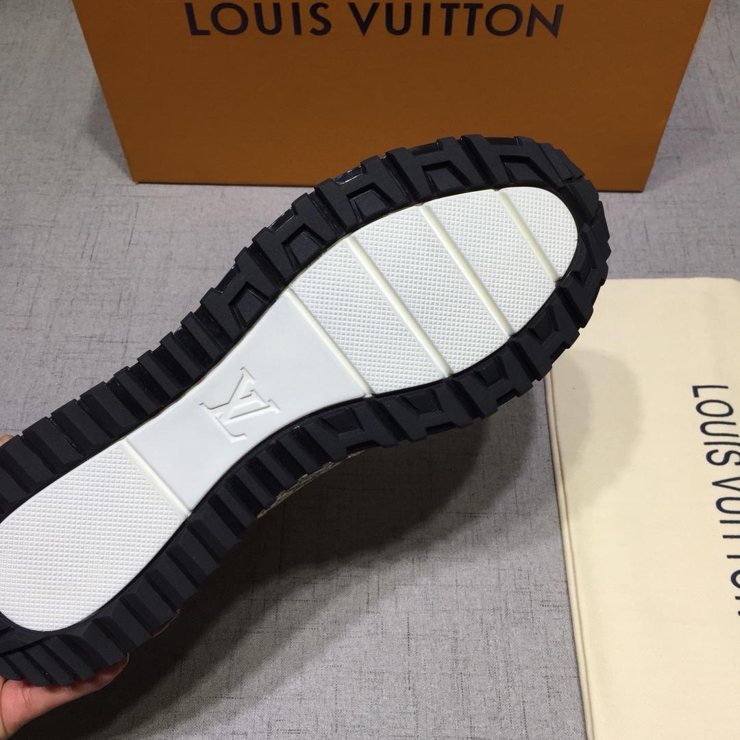 lv Perfect Quality Sneakers Silver snake print and black leather detail with white sole MS071035