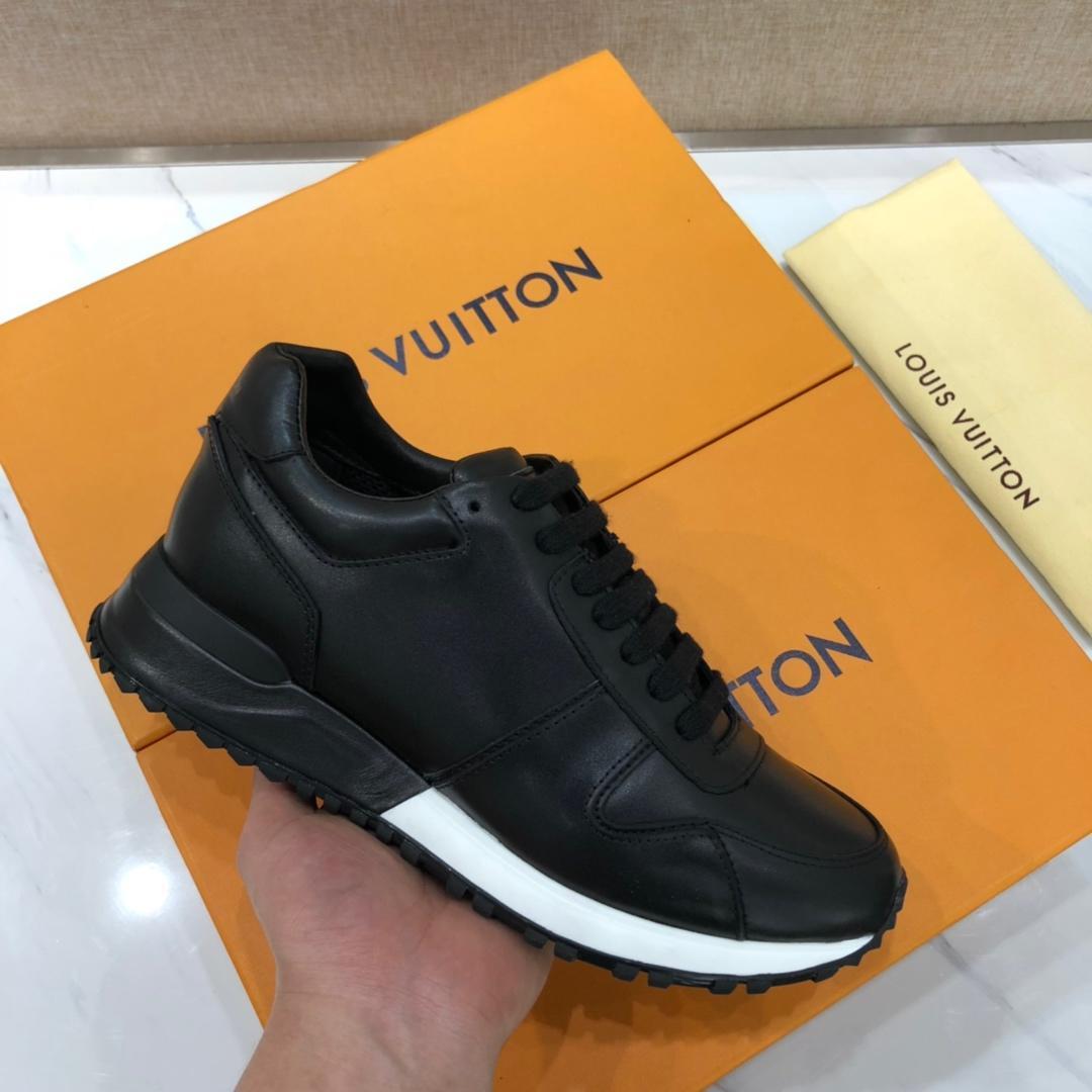 lv Perfect Quality Sneakers Black and white sole MS071134