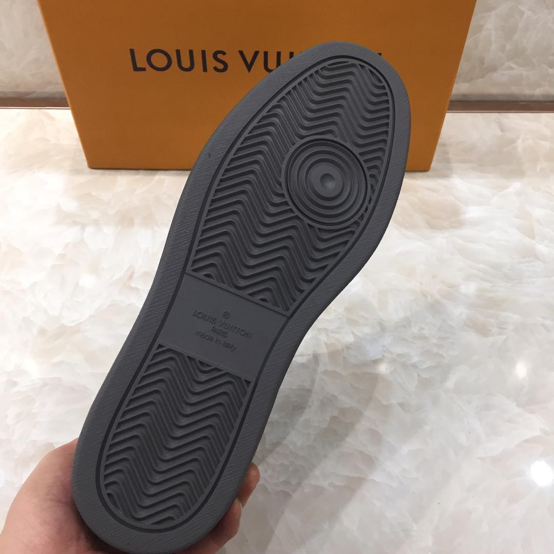 lv Perfect Quality Sneakers Black and Monogram print details and white sole MS071031