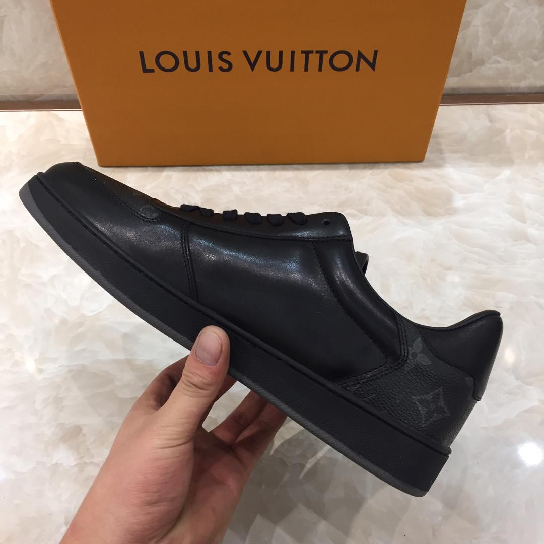 lv Perfect Quality Sneakers Black and Monogram print details and white sole MS071031