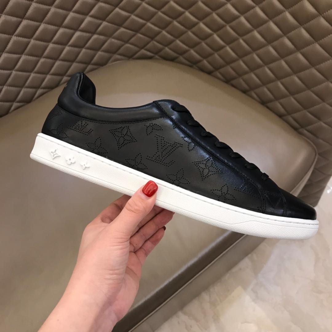 lv Perfect Quality Sneakers Black and Monogram embroidery with white sole MS02832