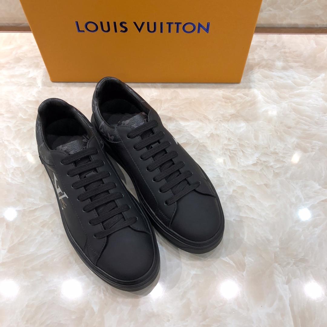 lv Perfect Quality Sneakers Black and LV print with black sole MS071057