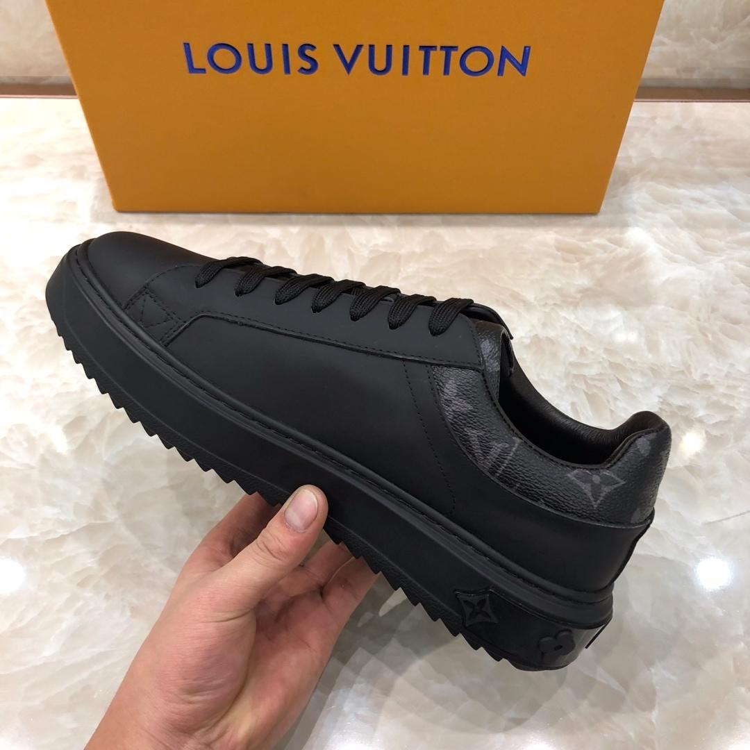 lv Perfect Quality Sneakers Black and LV print with black sole MS071057